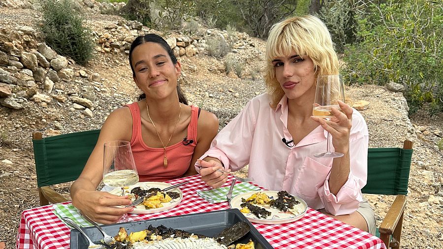 Maria Lo y Samantha Hudson