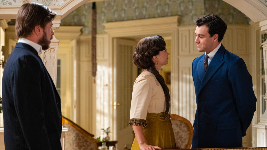 La Promesa: Curro y Martina se plantean exprimir cada instante juntos