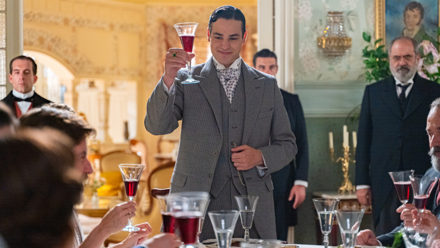 La Promesa: Antonio de Carvajal anuncia su compromiso con Martina