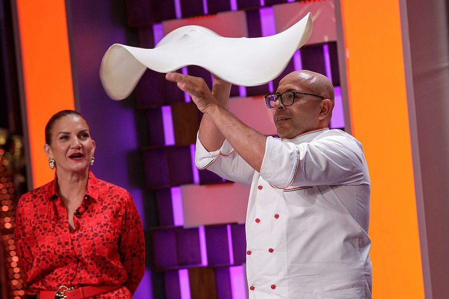 El campeón del mundo de Pizza Acrobática Pasqualino Barbasso