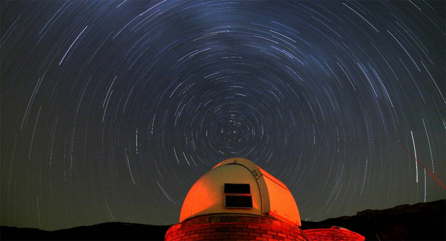 El Parc Astronòmic del Montsec, a Àger, és un centre de recerca i divulgació de la ciència, creat per Joan Oró i promogut per la Generalitat