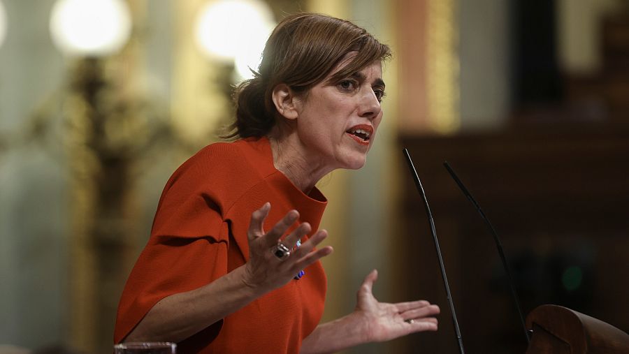 La diputada de Sumar Marta Lois interviene en la primera sesión del debate de investidura del candidato popular Alberto Núñez Feijóo a la Presidencia del Gobierno