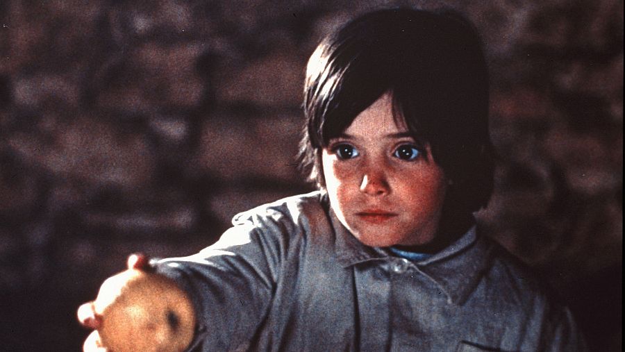 'El espíritu de la colmena': de las costuras de Frankenstein a la mirada de Ana Torrent