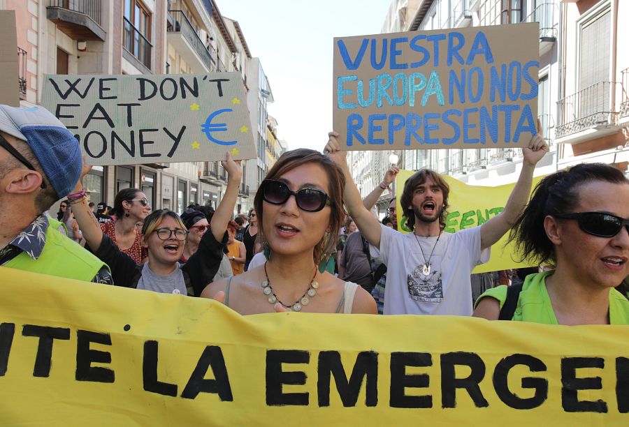 Primera de las marchas convocadas contra el Consejo Europeo que se reunirá en Granada.