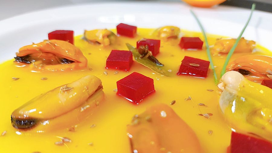 Mejillones en escabeche de naranja y anís
