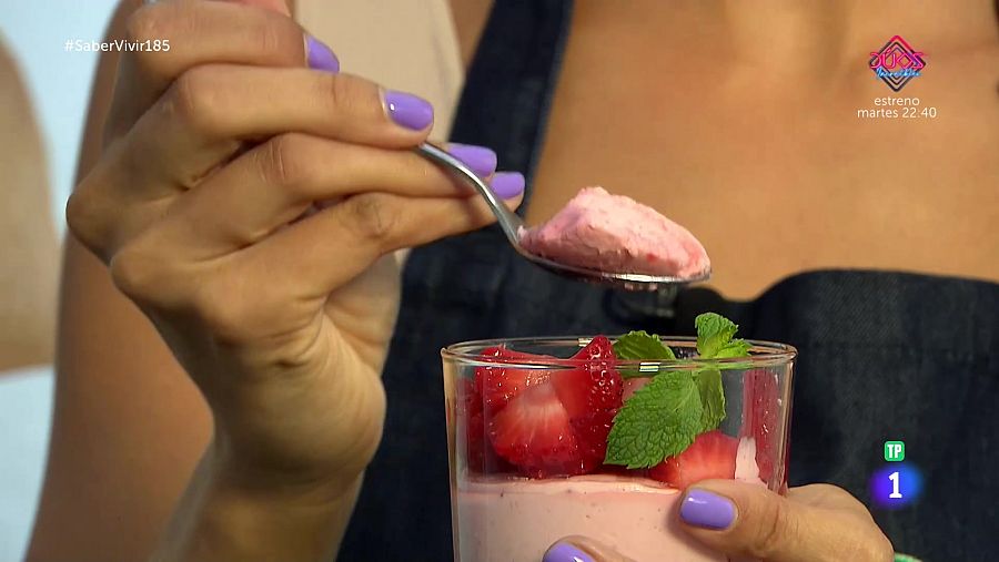 La chef Marta Verona nos prepara una deliciosa petit suisse de fresa