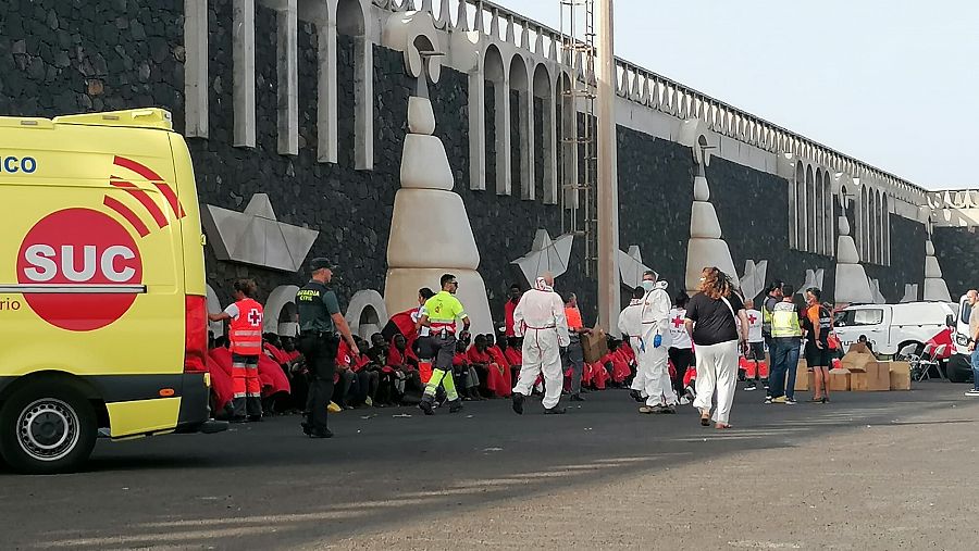 Crisis migratoria El Hierro: La presión migratoria pone a prueba la pequeña isla