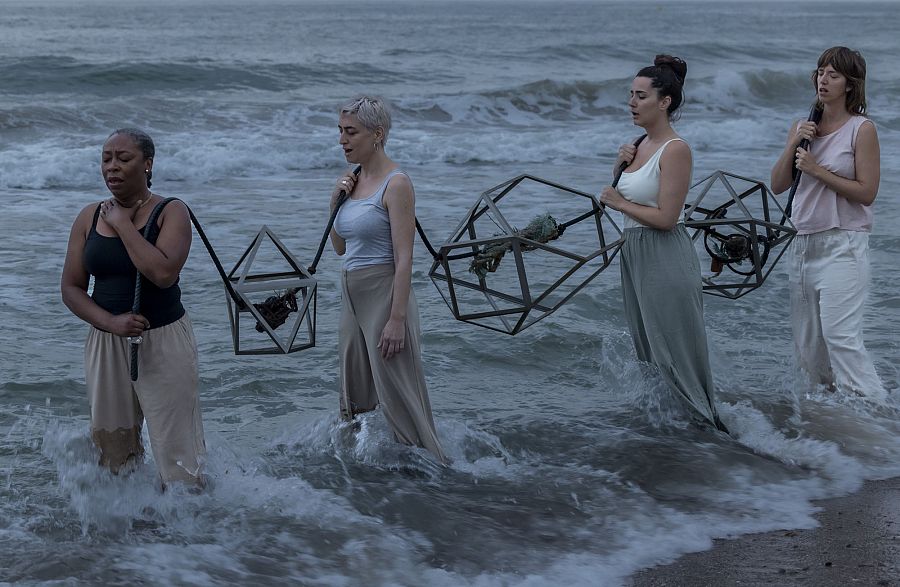 Performance `Constellation to Appease¿