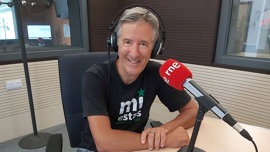 José Antonio del Barrio, director de la Fundación Esperanto, en un estudio de RNE