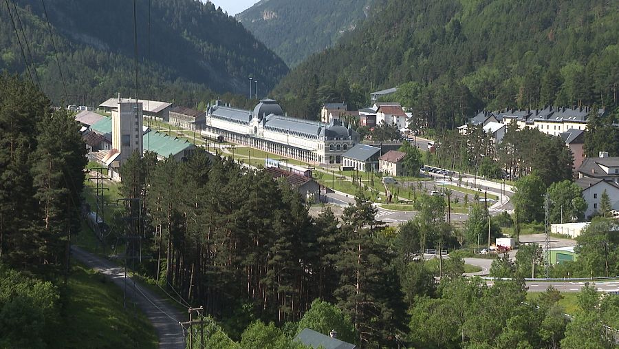 Imagen aérea de la estación de Canfranc