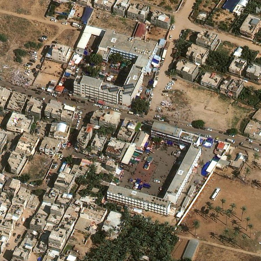 Vista aérea de un colegio en la calle Akkela, en la ciudad de Gaza
