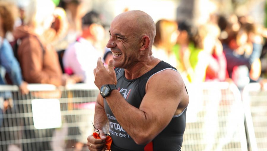 Abraham García, tras completar el Triatlón de Gandía 2023.