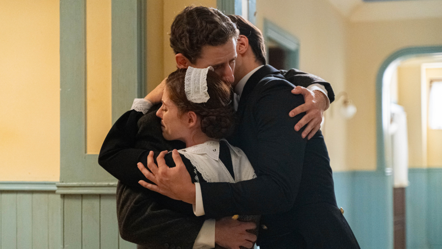 La Promesa: Todos en el servicio se despiden de Lope