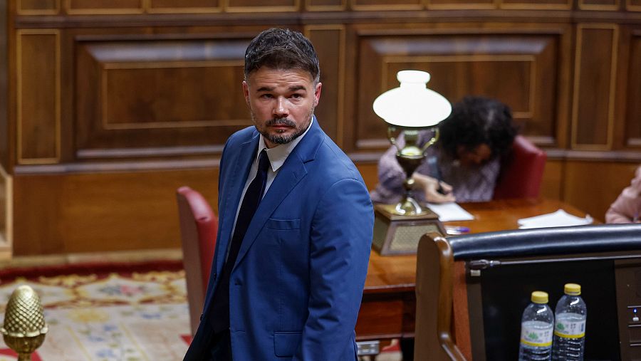 El portavoz de ERC en el Congreso, Gabriel Rufián, se dirige a la tribuna