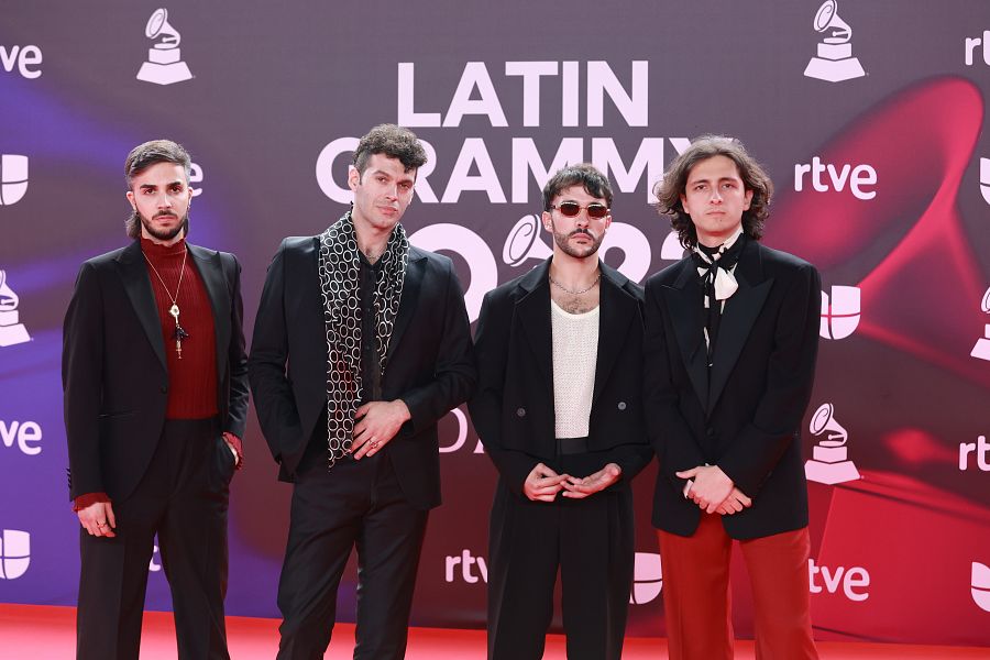 Arde Bogotá durante el photocall previo a la gala