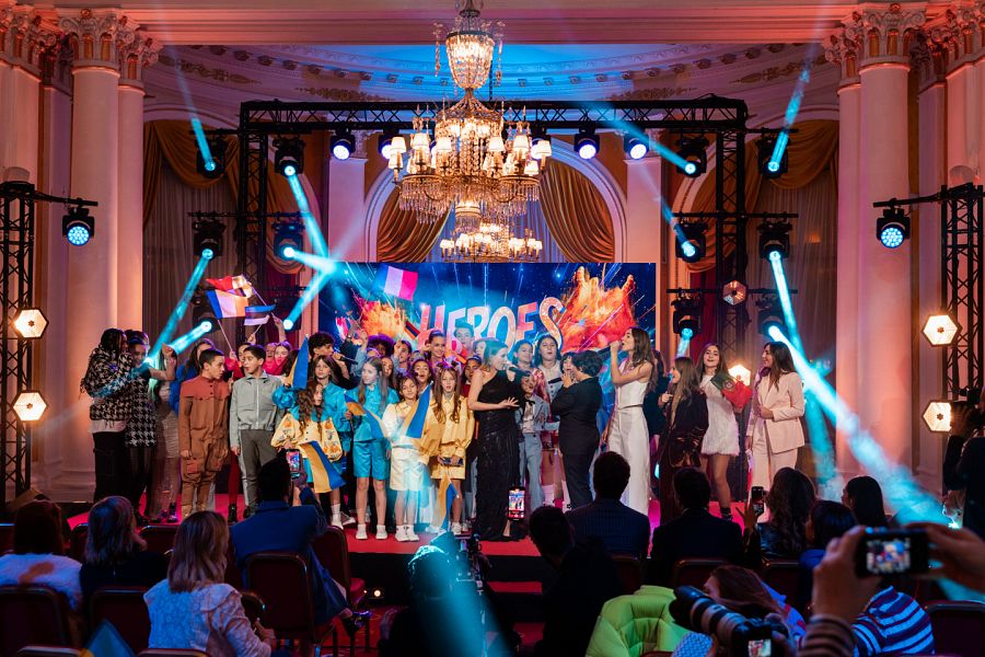 Los concursantes de Eurovisión Junior 2023 en la 'Opening Ceremony'