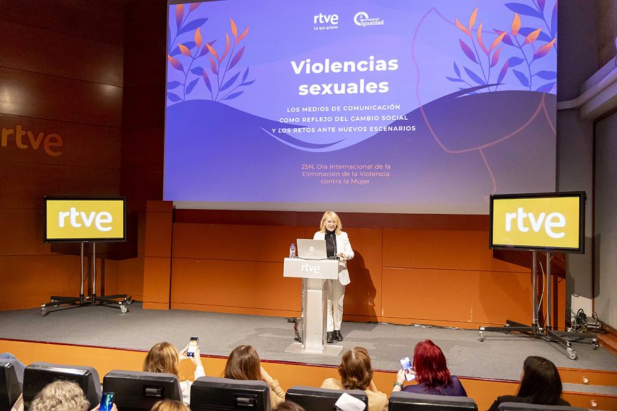 Elena Sánchez Caballero