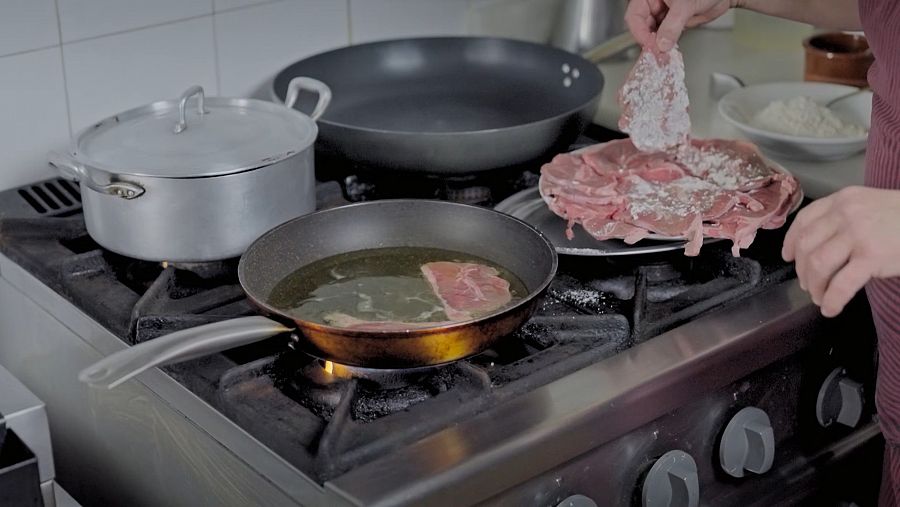 Preparació pel fricandó amb moixernons a 'La Recepta Perduda' amb Sílvia Abril.