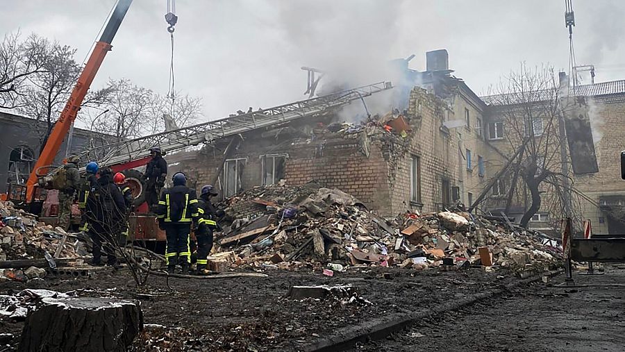 Edificio dañado tras bombardeo ruso en Novogrodivka (Donetsk) el 30 de noviembre.