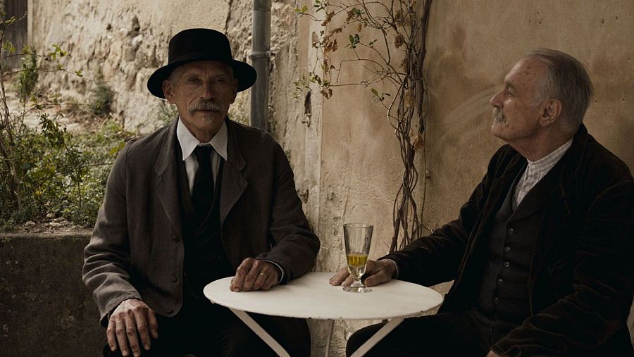 'El palacio ideal': la alucinante historia del cartero que construyó un palacio para su hija. ¿Estaba loco?