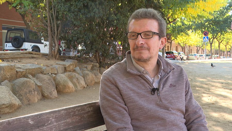 David presenció cómo su padre asesinó a su madre y luego se suicidó