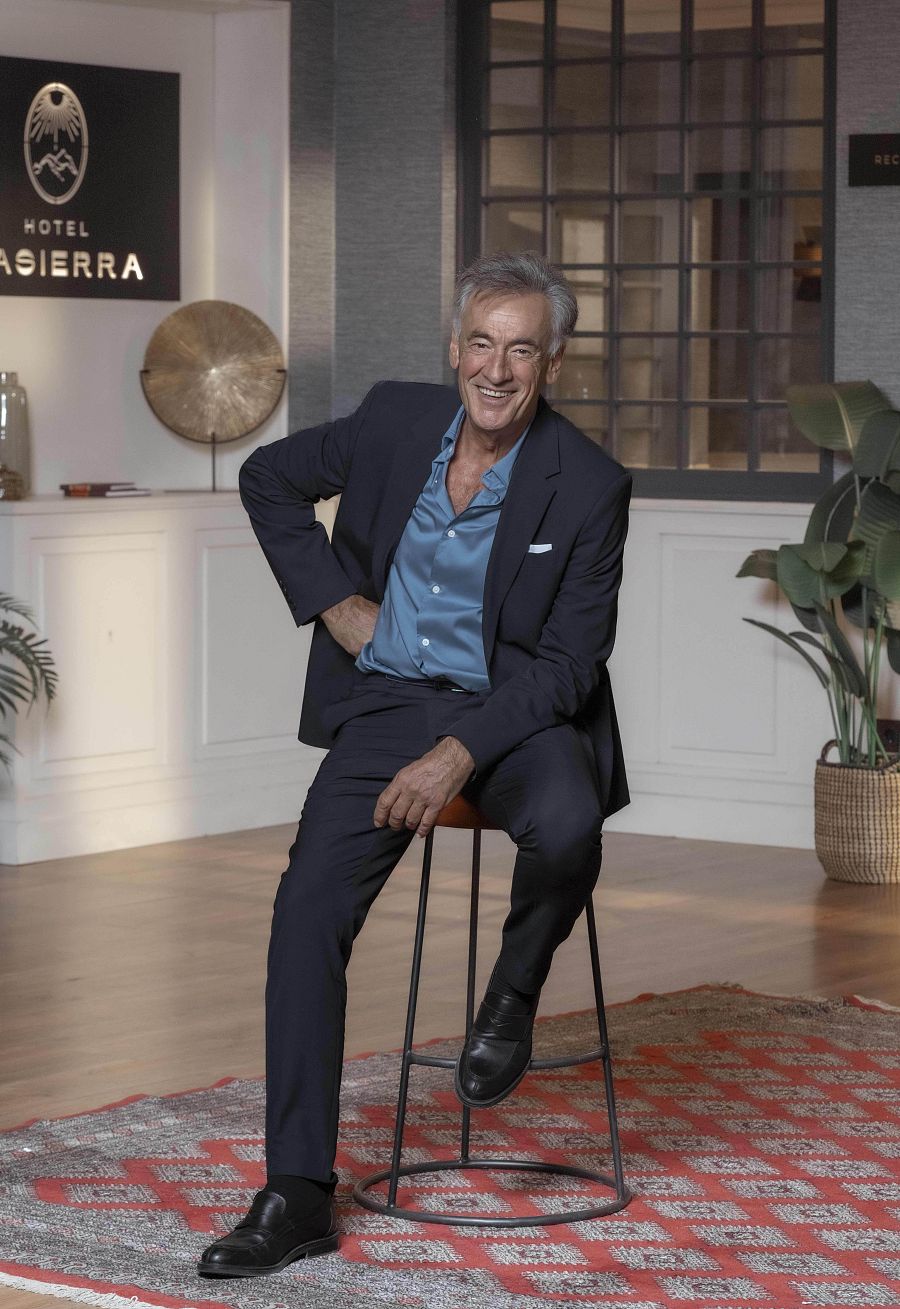 '4 estrellas' | Rafael Albalad Ortiz (Francis Lorenzo)