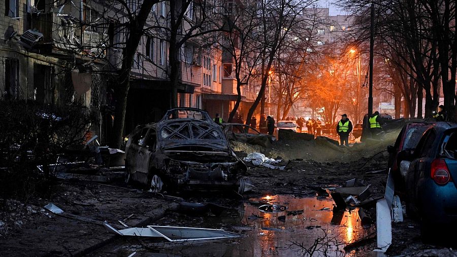 Daños en un barrio residencial de Kiev tras bombardeo ruso el 13/12/2023. 