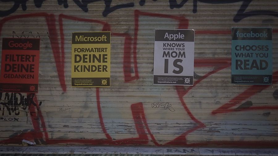 Carteles advierten sobre acciones GAFAM