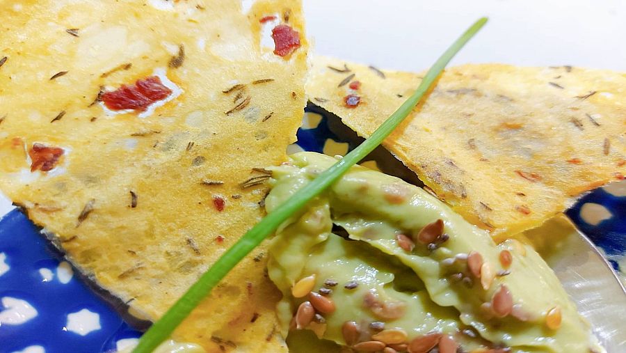 Aperitivo navideño | nachos de patata con guacamole