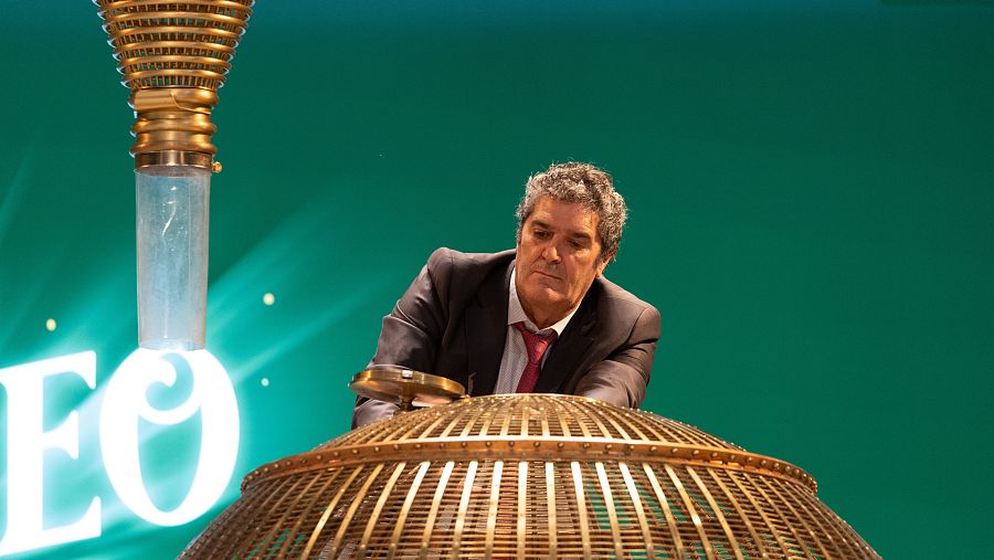 Lotería de Navidad 2023, mejores imágenes: preparación de los bombos