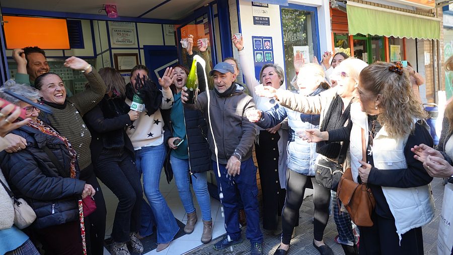 Lotería de Navidad 2023, mejores imágenes: el Gordo en Dos Hermanas