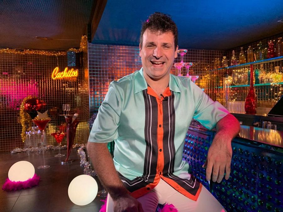 Ángel Carmona, presentador de 'Nochevieja a Cachitos'
