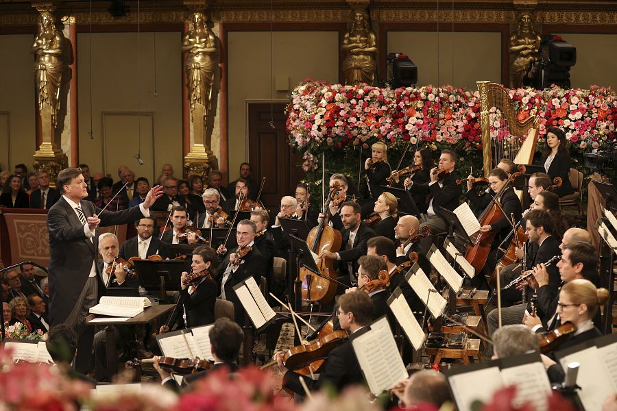 Concierto de Año Nuevo 2024: la Orquesta Filarmónica de Viena durante su célebre Concierto de Año Nuevo