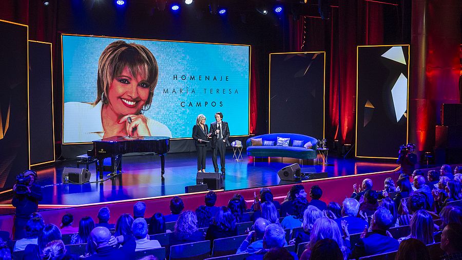 Raphael, en el homenaje a Maria Teresa Campos del viernes en La 1