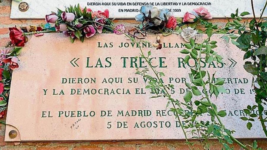 'Las treces rosas', de Emilio Martínez-Lázaro