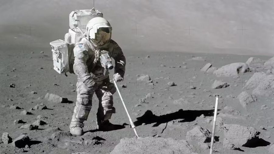 El astronauta Harrison Schmitt