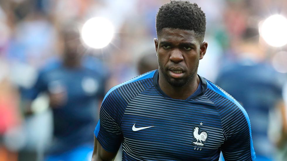 FC Barcelona El Barça confirma el fichaje de Umtiti RTVE.es