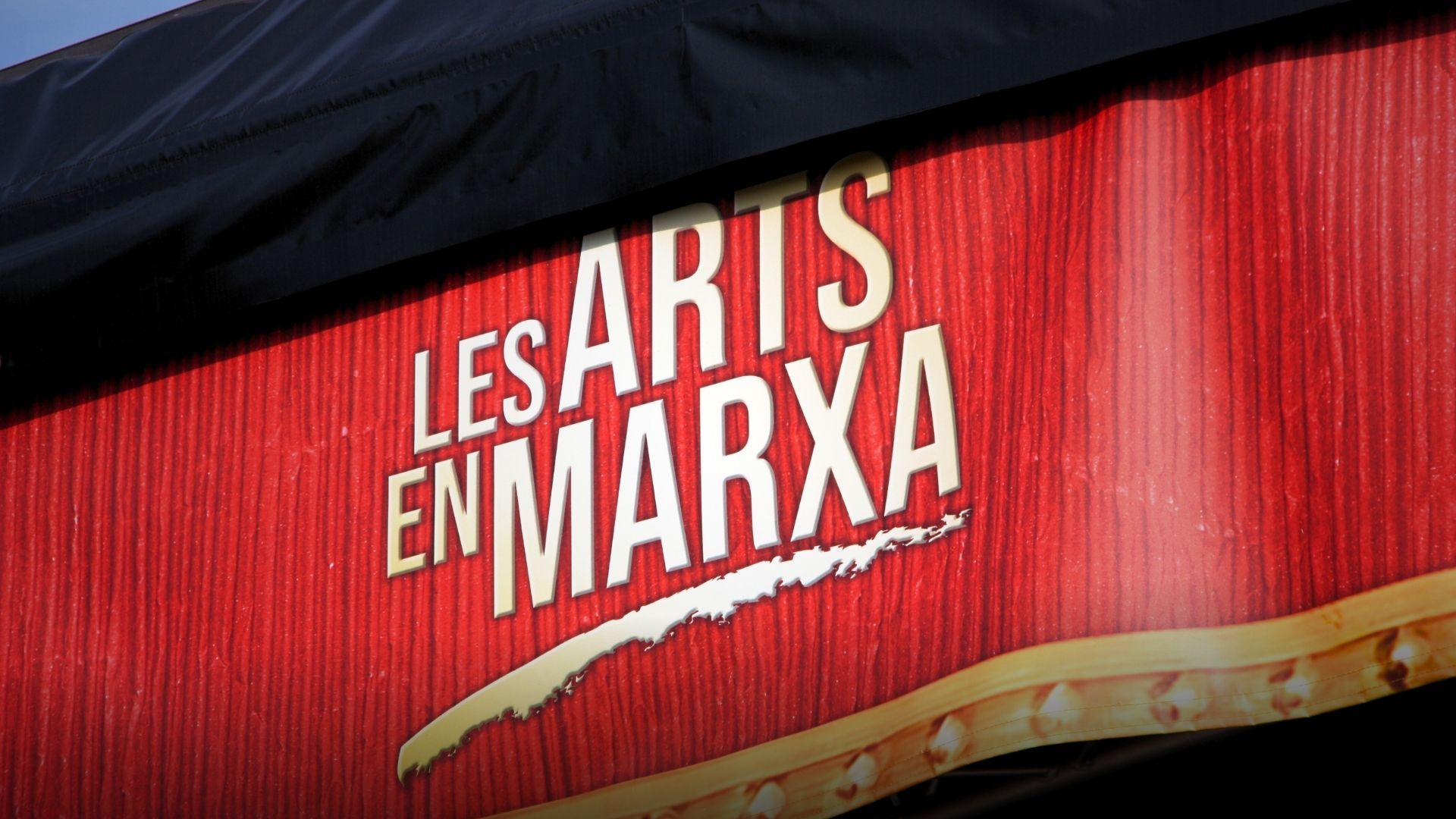 Un camió-teatre portarà espectacles a 11 municipis catalans