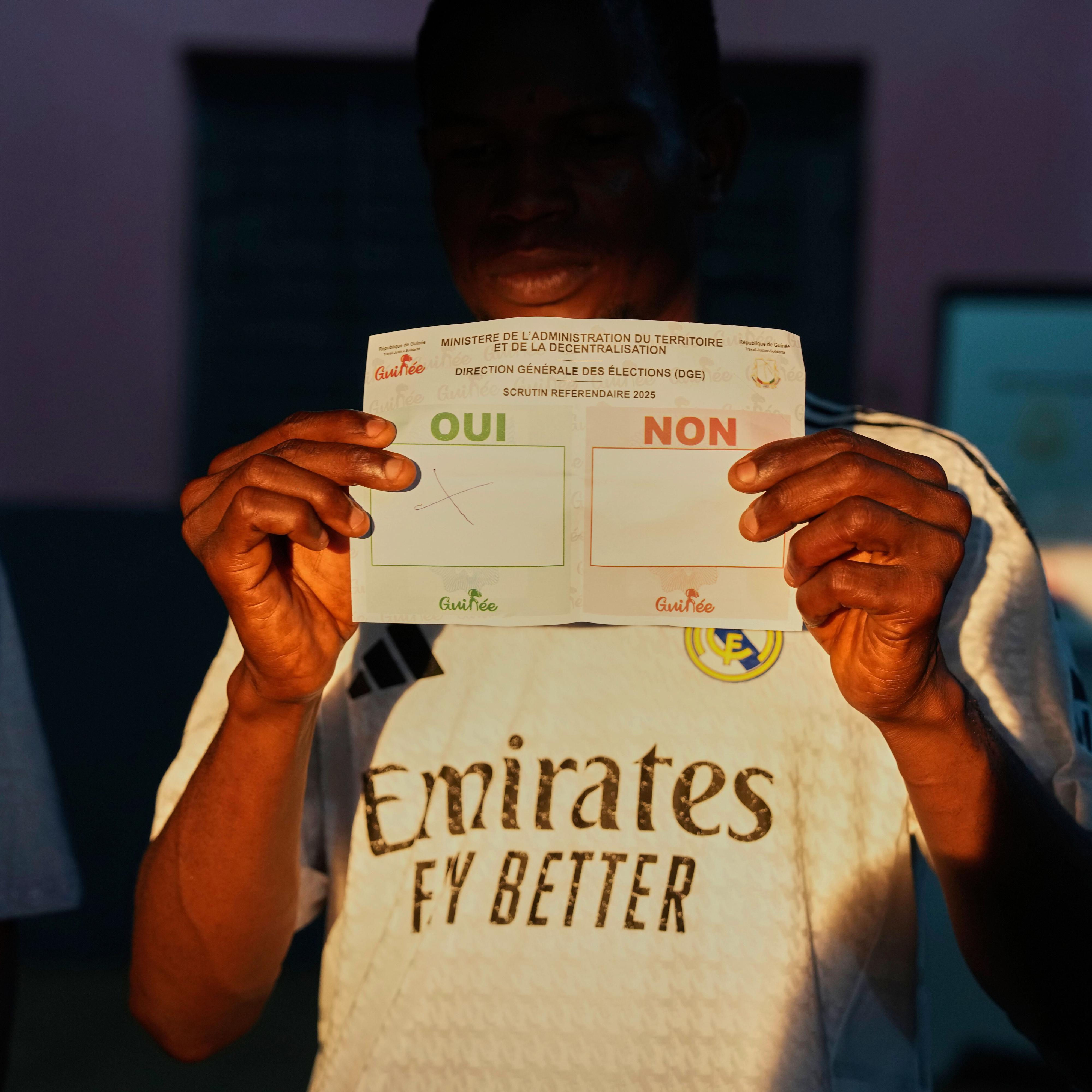 Cinco Continentes - El referéndum constitucional de Guinea Conakry