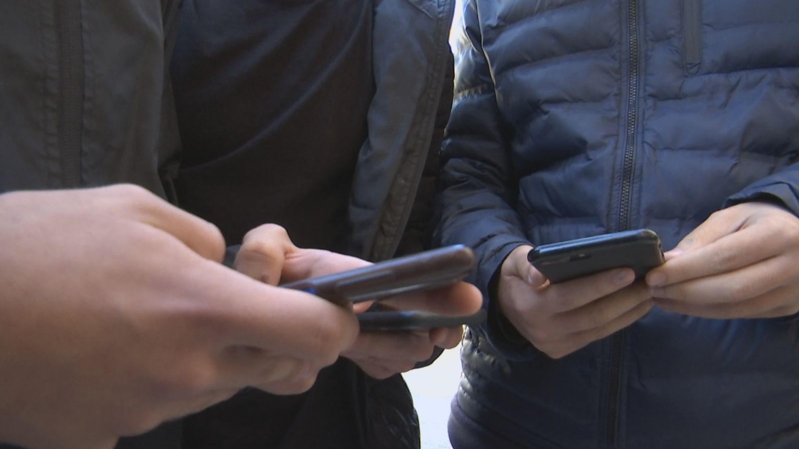 Els Mossos creen un web per recuperar mòbils robats
