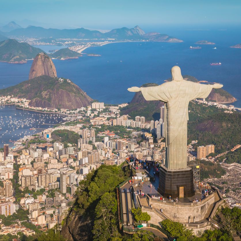 Emissão em Português