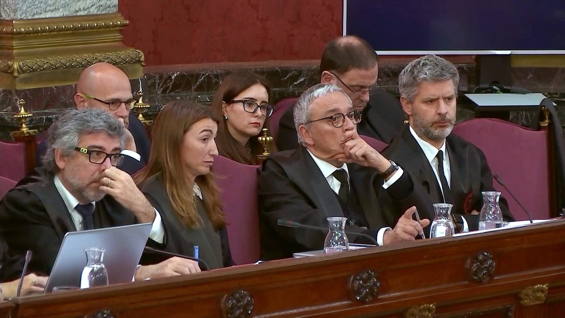 Vídeo - Mossos que se llevaron urnas tras el referndum