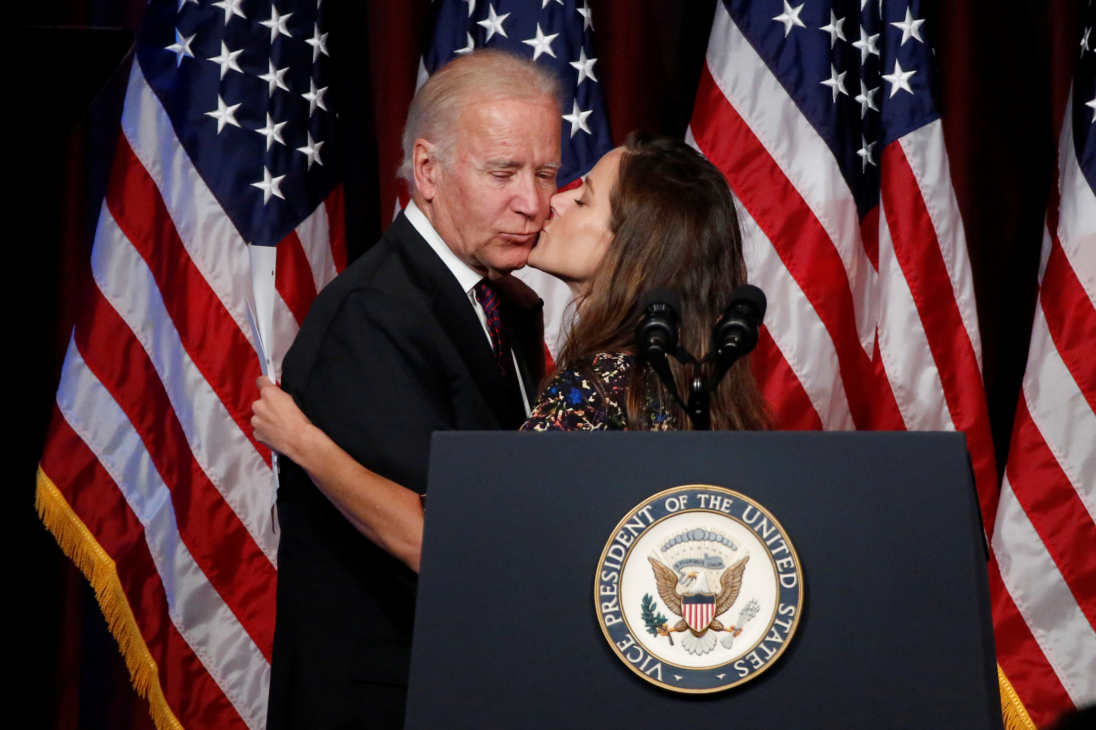 Joe Biden i la seva filla, Ashley, en el lliurament de el premi 'Pare de l'Any''Padre del Año'