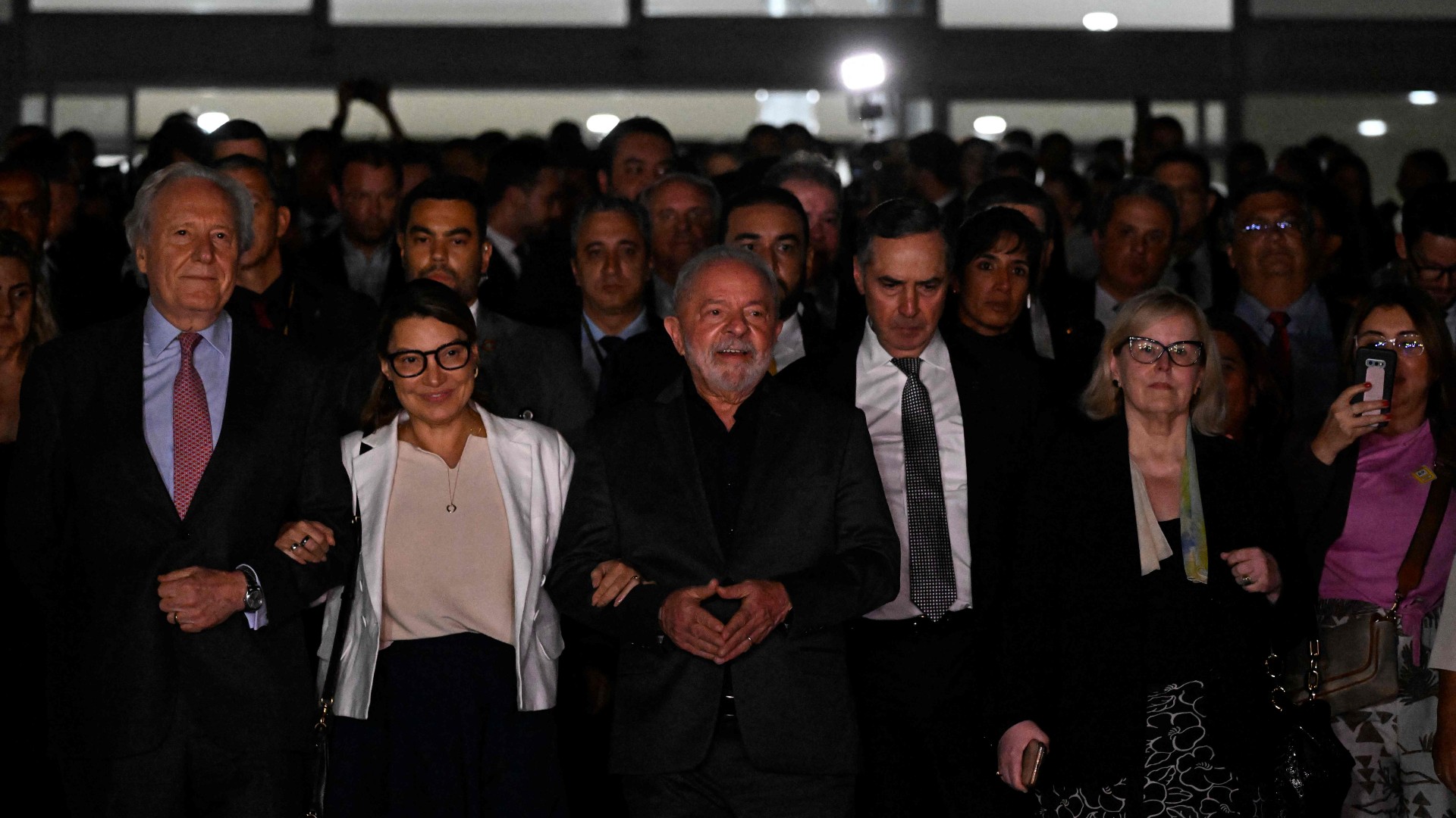 Lula Y Los Jefes Del Poder Legislativo Y Judicial De Brasil Llaman A Defender La Democracia En Paz 