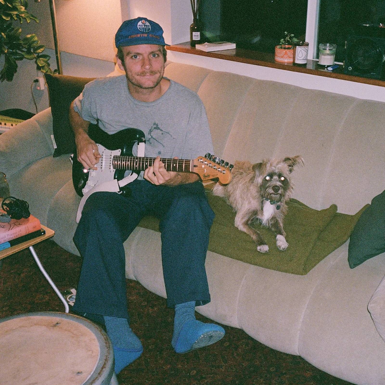 Bandeja de entrada - Mac DeMarco, Water From Your Eyes, Oliver Sim...- 27/08/25