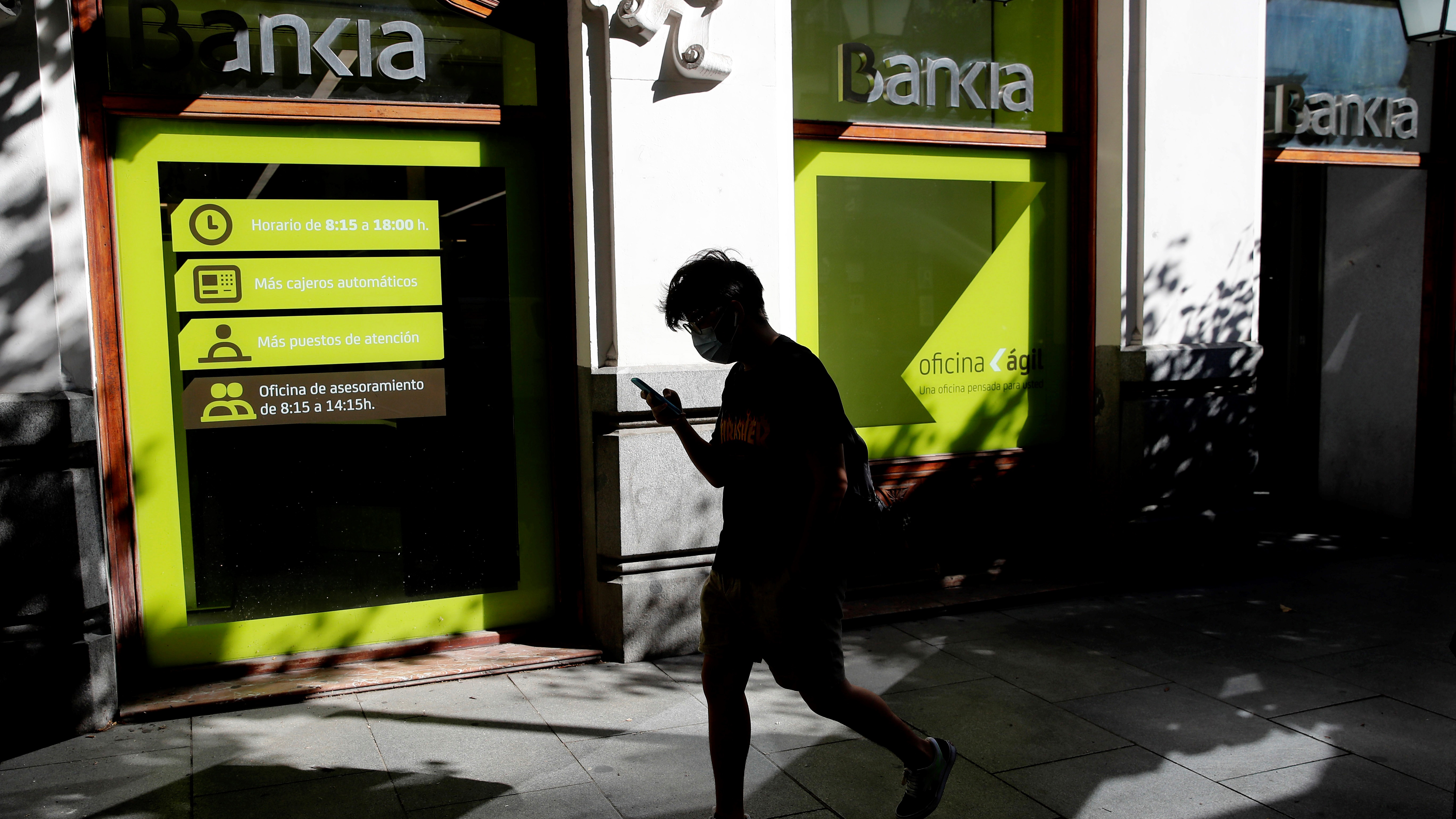 Fusión Caixabank-Bankia  Cuántas oficinas tienen Bankia y