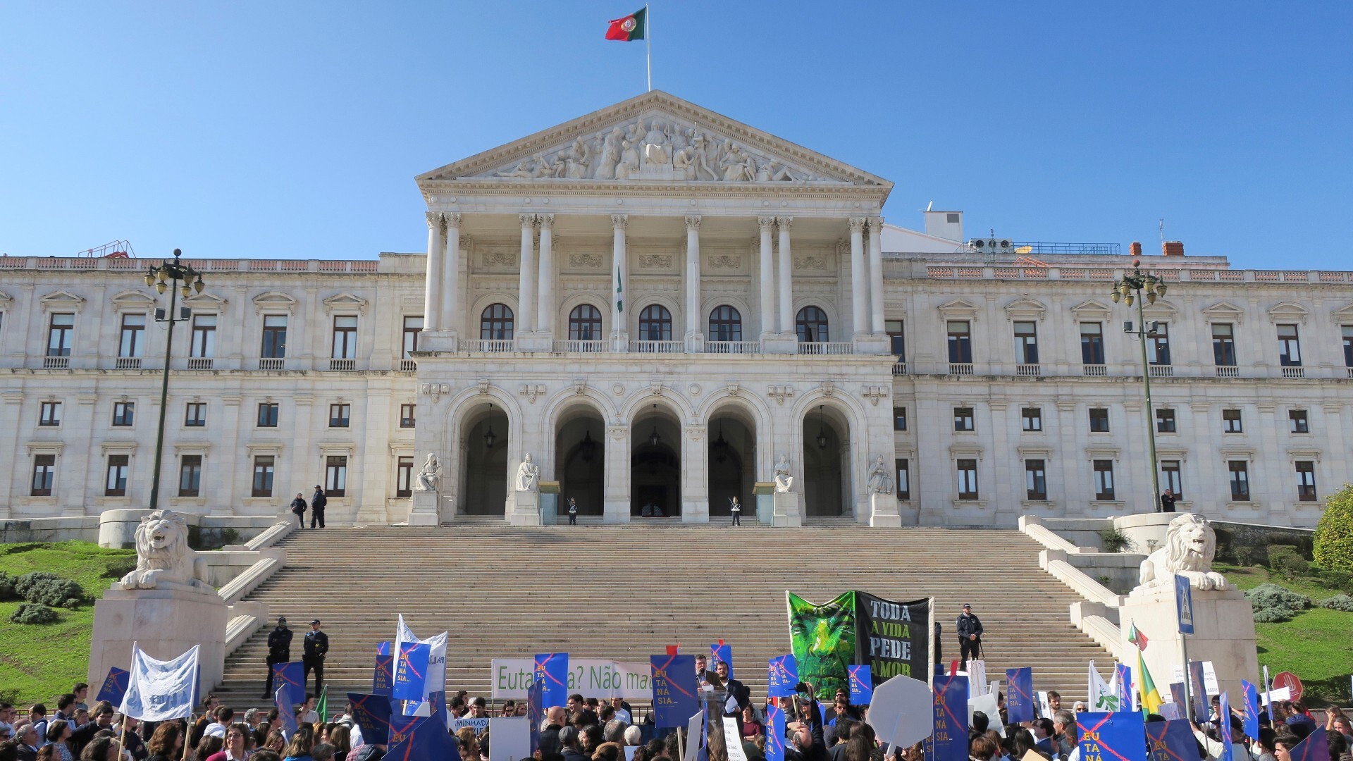 O Tribunal Constitucional português volta a travar a tentativa de descriminalizar a eutanásia