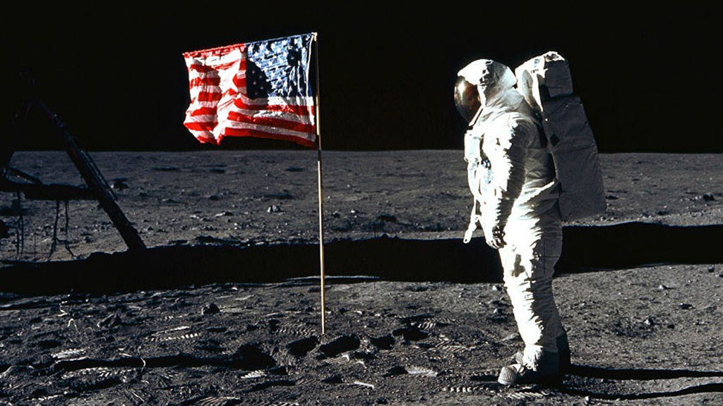 20 De Julio De 1969 El Hombre Llega A La Luna Rtvees