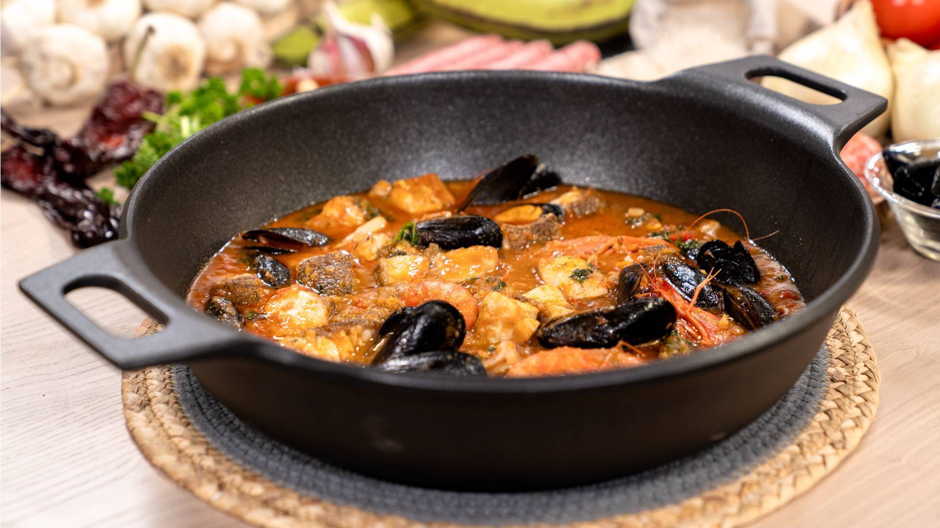 Receta de zarzuela de mero y marisco Menudos Torres