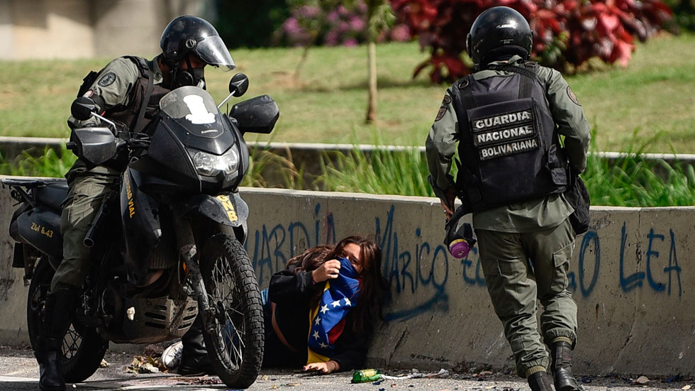 Muere arrollado un joven en una nueva protesta en Venezuela